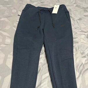 New Nike Sportswear Tech Fleece Jogger Pants HV0959-451 Navy Blue Large L $115